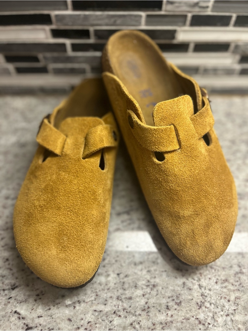 Birkenstock Boston Mustard Suede Slip-On Clog size 8(39) narrow